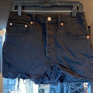 Levi’s ribcage shorts
